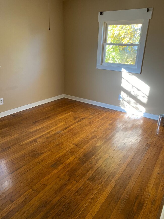 property at 4078 Seneca Ave