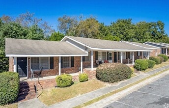 Linkwood Manor in Macon-Bibb, GA - Foto de edificio - Building Photo