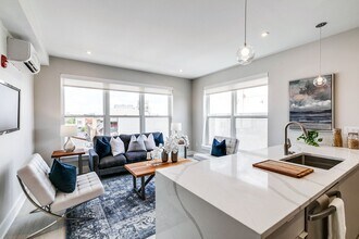 The Maven in Philadelphia, PA - Foto de edificio - Interior Photo
