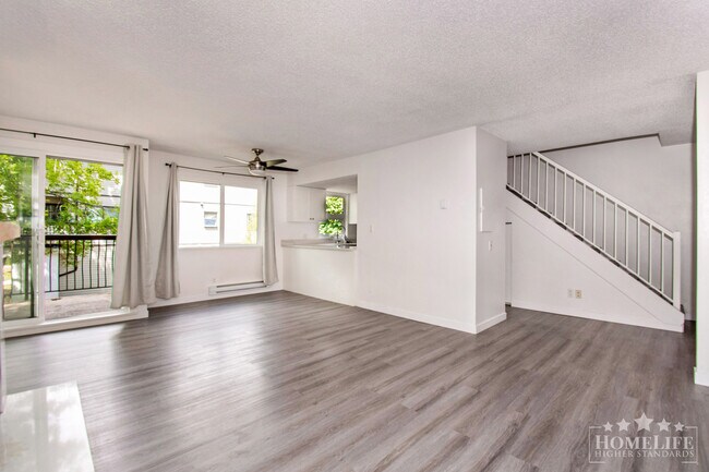 7120-7133 133 St in Surrey, BC - Building Photo - Building Photo