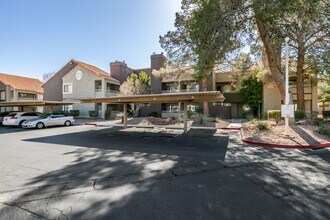 5054 S Rainbow Blvd in Las Vegas, NV - Building Photo - Building Photo