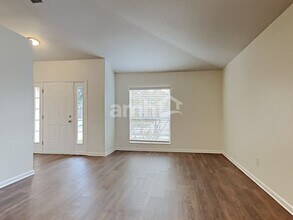 13244 Early Run Ln in Riverview, FL - Foto de edificio - Building Photo