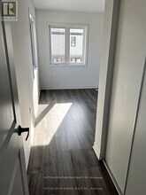 12 Pumpkin Cor Cres in Barrie, ON - Building Photo - Building Photo
