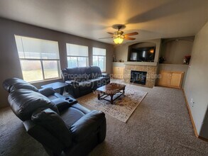 8716 W 1st Ave in Kennewick, WA - Building Photo - Building Photo