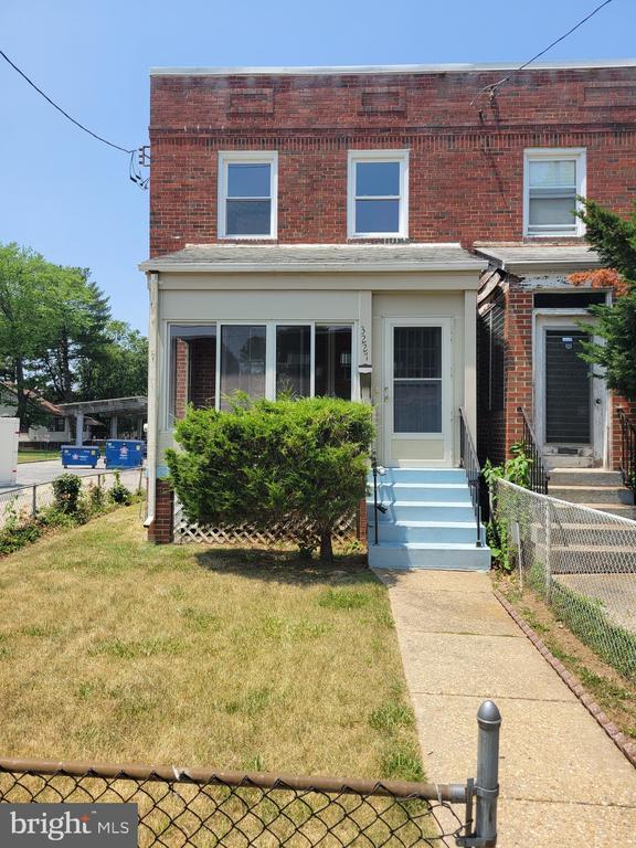 property at 3227 12th St SE