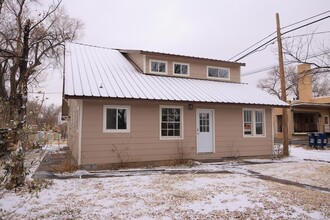 635 Elm Ave, Unit 1 in Las Animas, CO - Building Photo - Building Photo