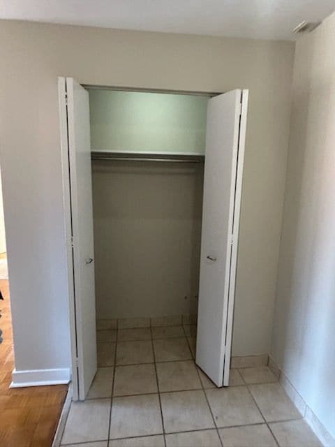 380 Erb St. W in Waterloo, ON - Building Photo - Building Photo