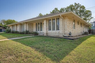 5313 Basswood Ln in Austin, TX - Building Photo - Building Photo