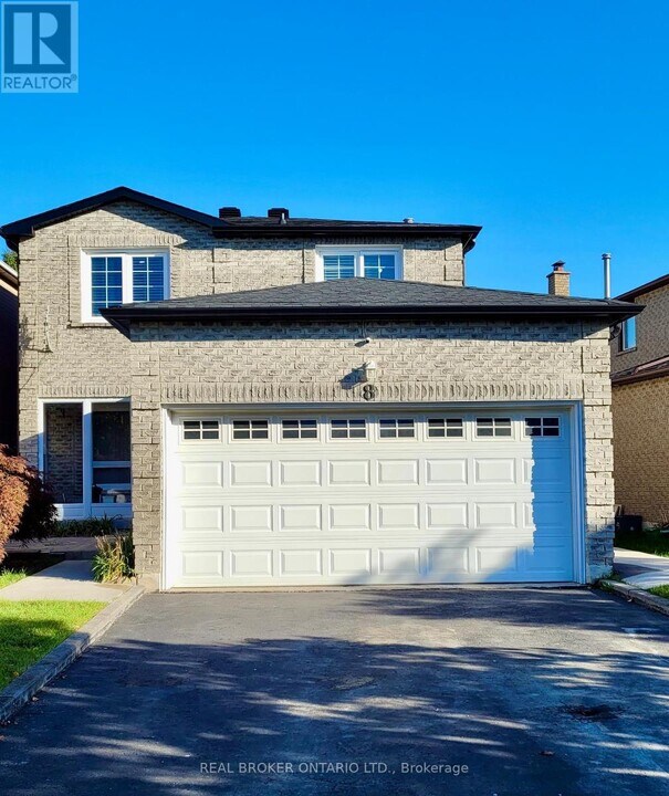8 Rainsford Rd in Markham, ON - Building Photo