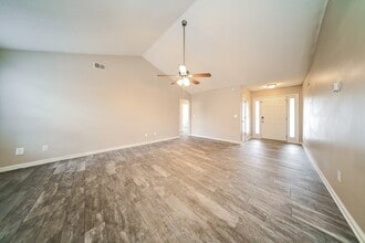 303 Vineyard Ridge Ln in Griffin, GA - Building Photo - Building Photo