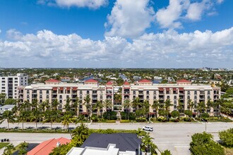 Fountains on Ocean Boulevard in Fort Lauderdale, FL - Building Photo - Building Photo