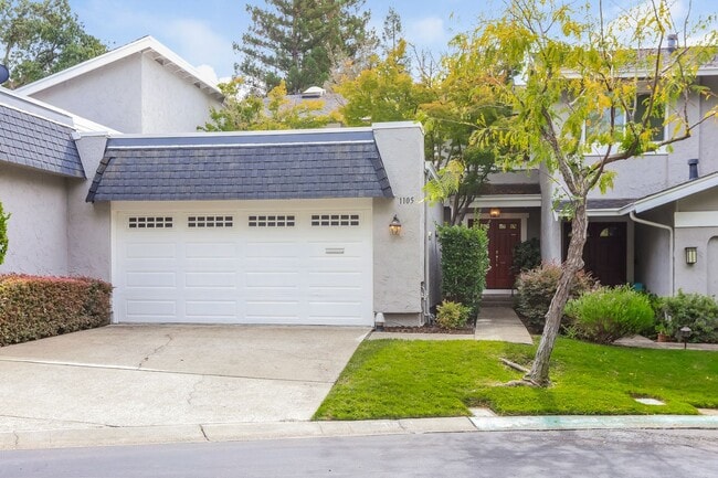property at 1105 Glengarry Dr