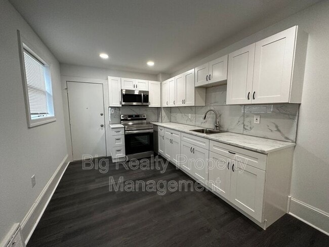 342 Valley Rd in Coatesville, PA - Building Photo - Building Photo