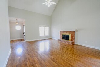 1940 Stockton Walk Ln in Snellville, GA - Building Photo - Building Photo