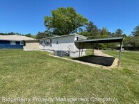 8 Thomas Rd NE photo'