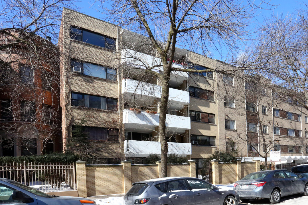 5616 N Kenmore Ave in Chicago, IL - Building Photo