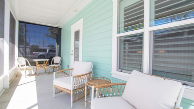 304 Casa Pl in Panama City Beach, FL - Building Photo - Building Photo
