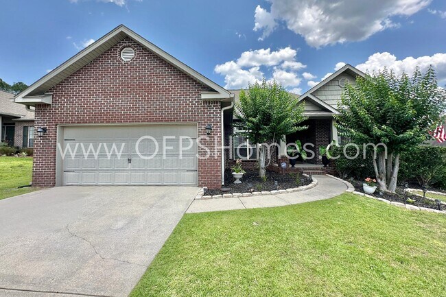 606 Rowan Cir in Crestview, FL - Building Photo - Building Photo