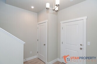 991 W 360 S in Highland, UT - Building Photo - Building Photo
