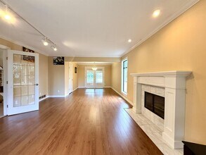 1805-148A 148a St in Surrey, BC - Building Photo - Building Photo