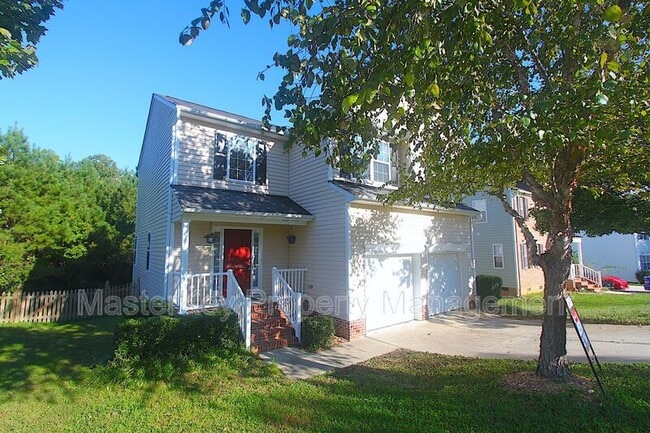 132 Fairford Dr in Holly Springs, NC - Building Photo - Building Photo