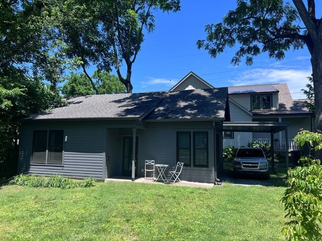 property at 1427 Greenwood Ave