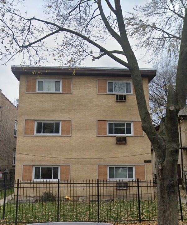 6819 N Wayne Ave in Chicago, IL - Building Photo