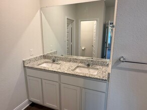 4049 Copper River in Bulverde, TX - Foto de edificio - Building Photo