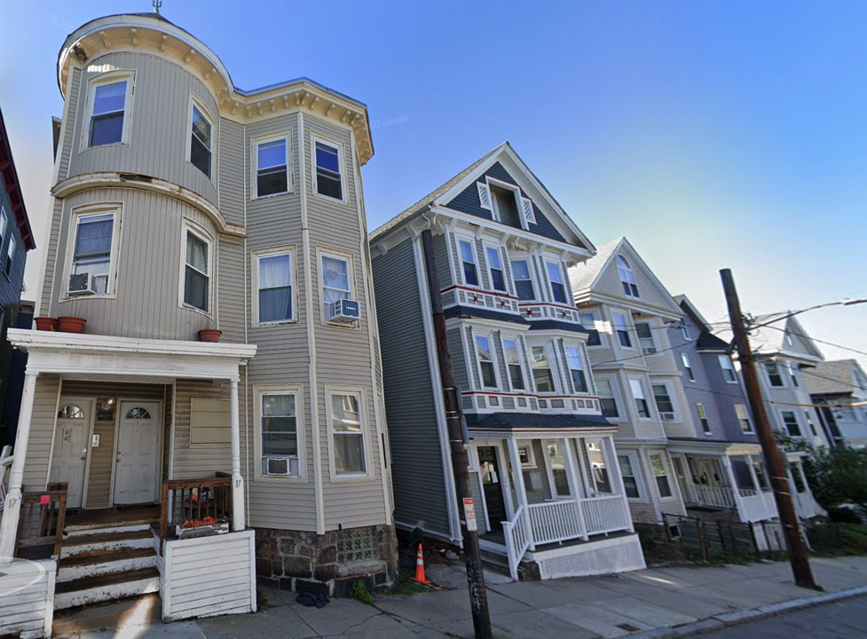 17 Sachem St, Unit 3 in Boston, MA - Building Photo