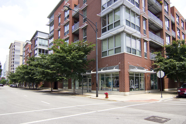 Lakeside Lofts in Chicago, IL - Building Photo - Building Photo