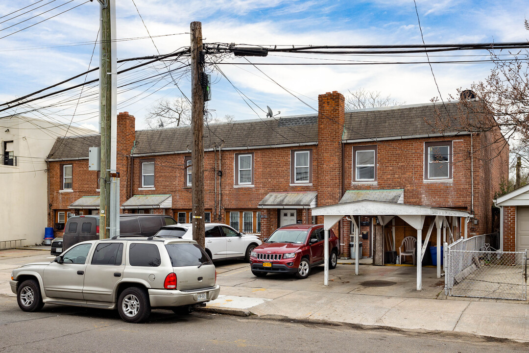 13912 109th Ave in Jamaica, NY - Building Photo