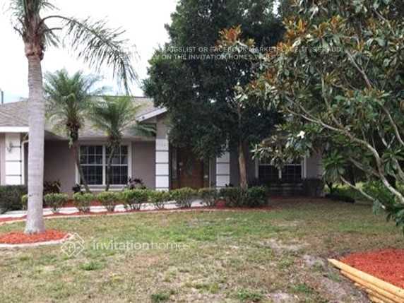21487 Shannon Ave in Port Charlotte, FL - Building Photo