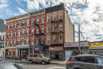 1092 DeKalb Ave in Brooklyn, NY - Foto de edificio - Building Photo