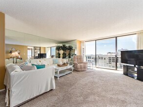 1390 Gulf Blvd in Clearwater, FL - Building Photo - Building Photo