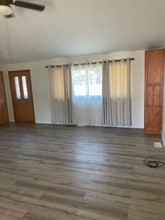 17124 Cambridge Blvd in Brook Park, OH - Building Photo - Building Photo