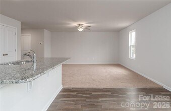 4619 Hazelburn Dr in Greensboro, NC - Building Photo - Building Photo