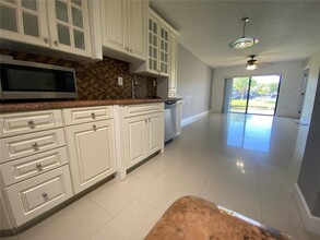 9915 Nob Hill Ct, Unit 9915 in Sunrise, FL - Foto de edificio - Building Photo