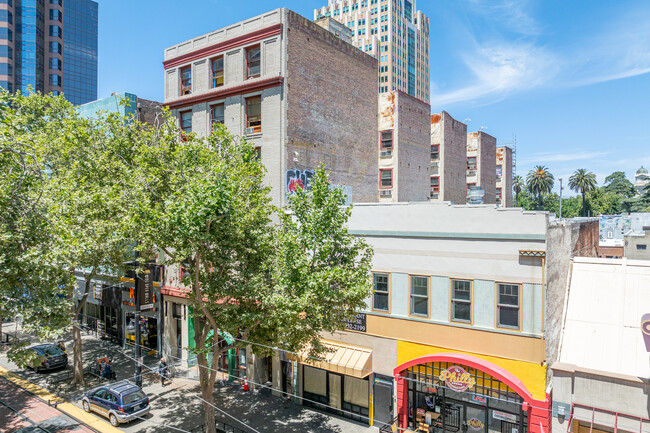 The Sequoia in Sacramento, CA - Foto de edificio - Building Photo