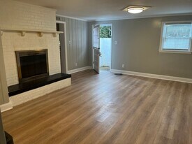 2822 Rivermont Ave in Lynchburg, VA - Building Photo