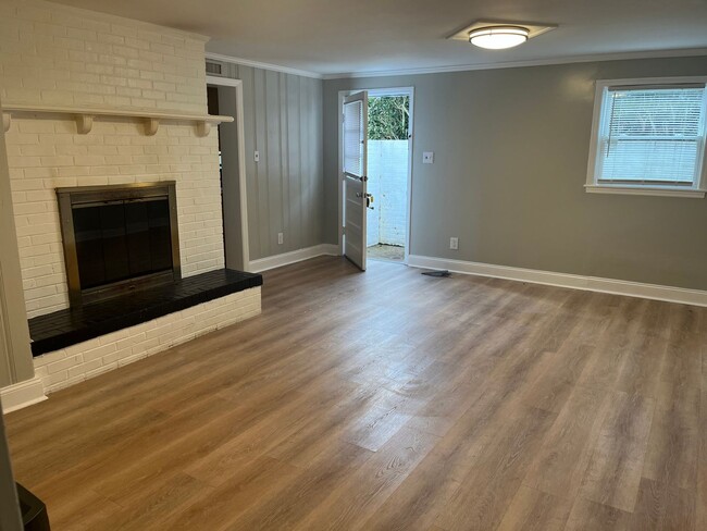 property at 2822 Rivermont Ave