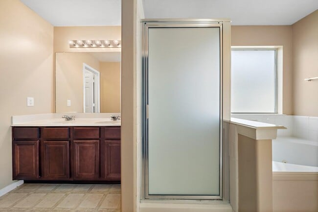 6503 Holly Cove Ln in Katy, TX - Building Photo - Building Photo