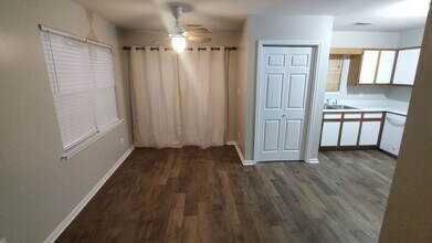 90 Century Ct in Swansboro, NC - Building Photo - Building Photo