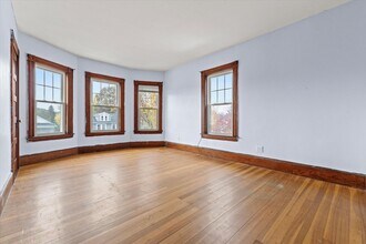 649-651 Lake Ave in Manchester, NH - Building Photo - Building Photo