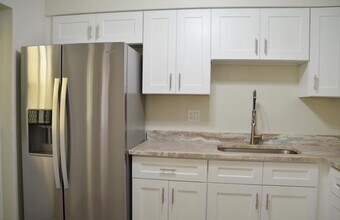 260 NW 19th St in Boca Raton, FL - Building Photo - Building Photo