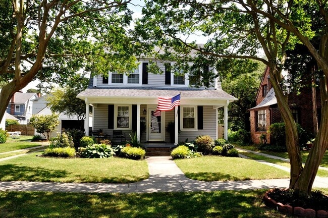 1357 Magnolia Ave in Norfolk, VA - Building Photo - Building Photo