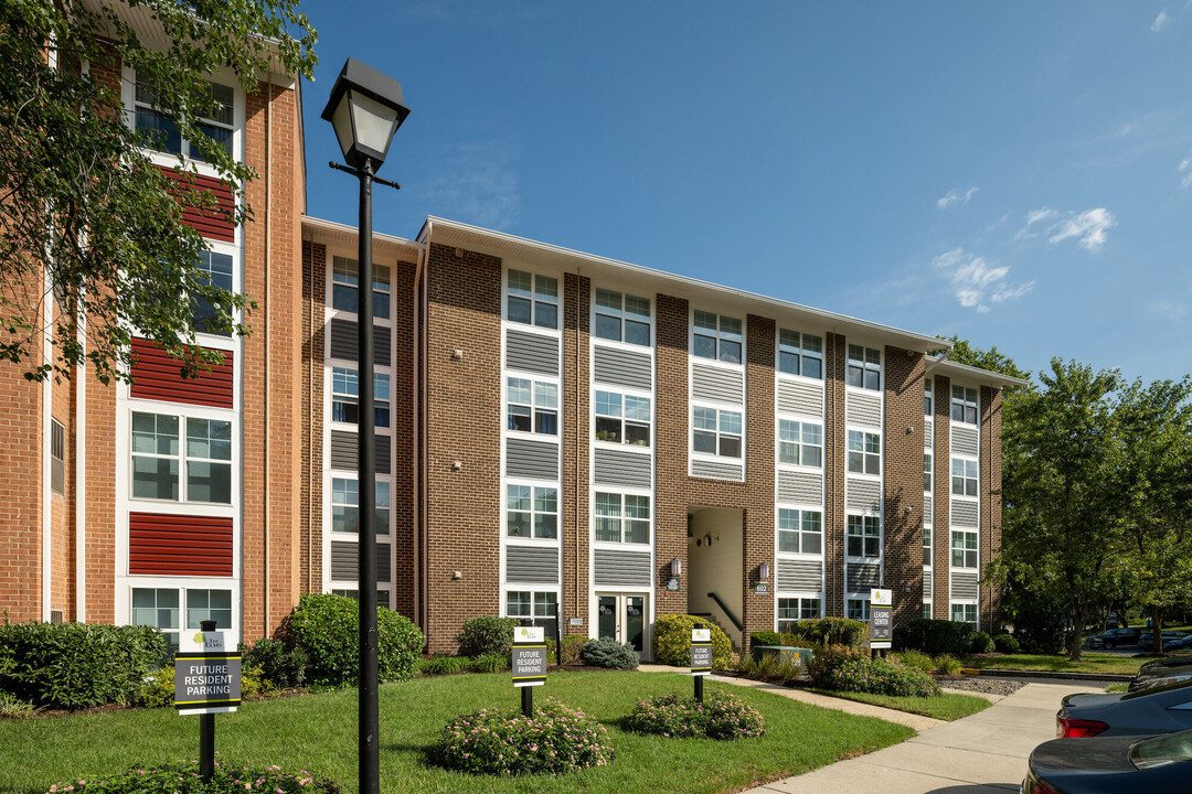 The Elms at Old Mill in Millersville, MD - Foto de edificio