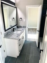 4621 Collins Ave in Dallas, TX - Foto de edificio - Building Photo