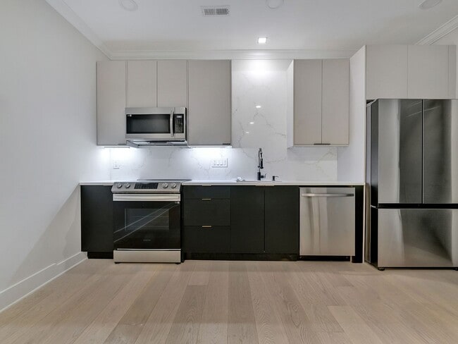 2230 Nicholson St SE in Washington, DC - Building Photo - Building Photo