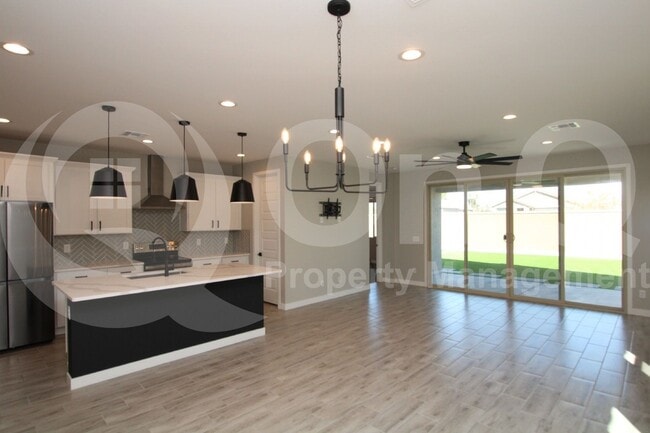 18032 W Elizabeth Ave in Goodyear, AZ - Building Photo - Building Photo