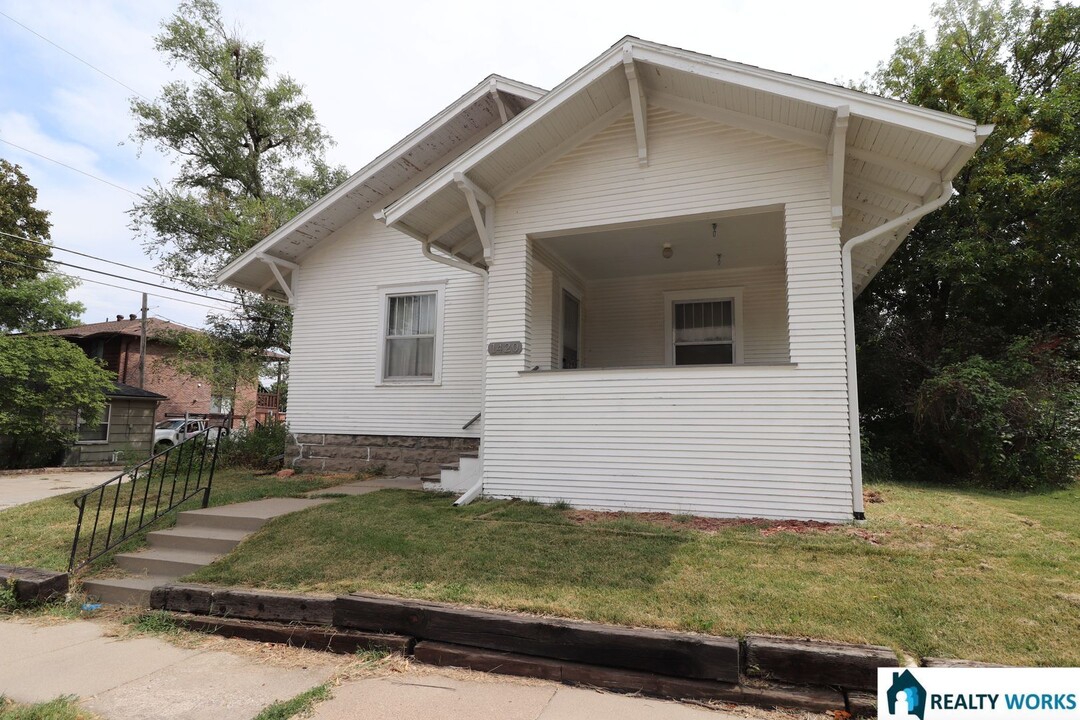 1420 S 28th St in Lincoln, NE - Building Photo